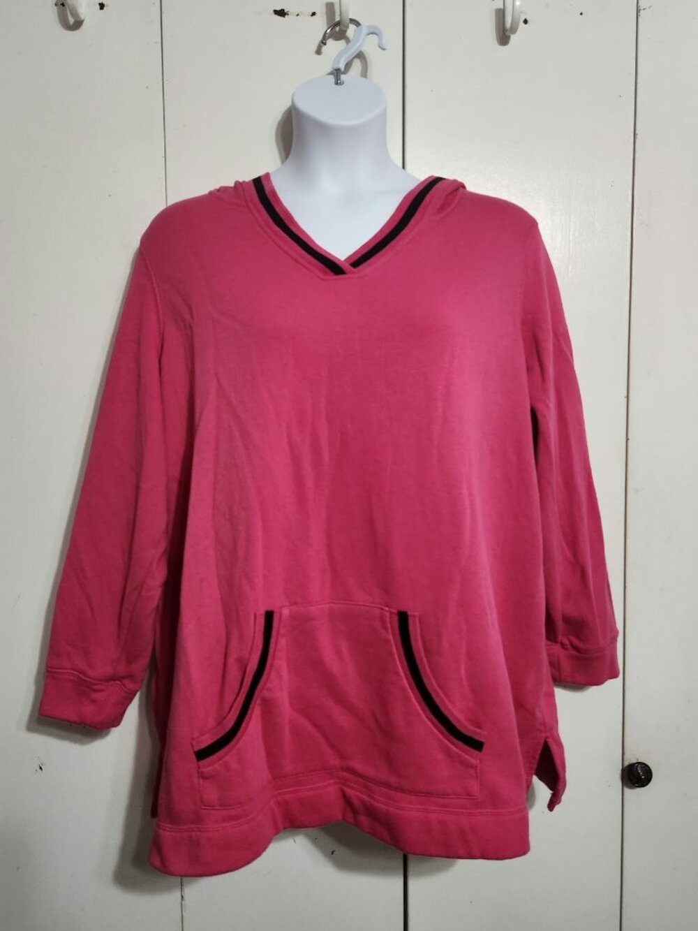 Woman Within Hoodie Sweatshirt Womens 1X 22/24 Pink V-Neck Kangaroo Pocket Top